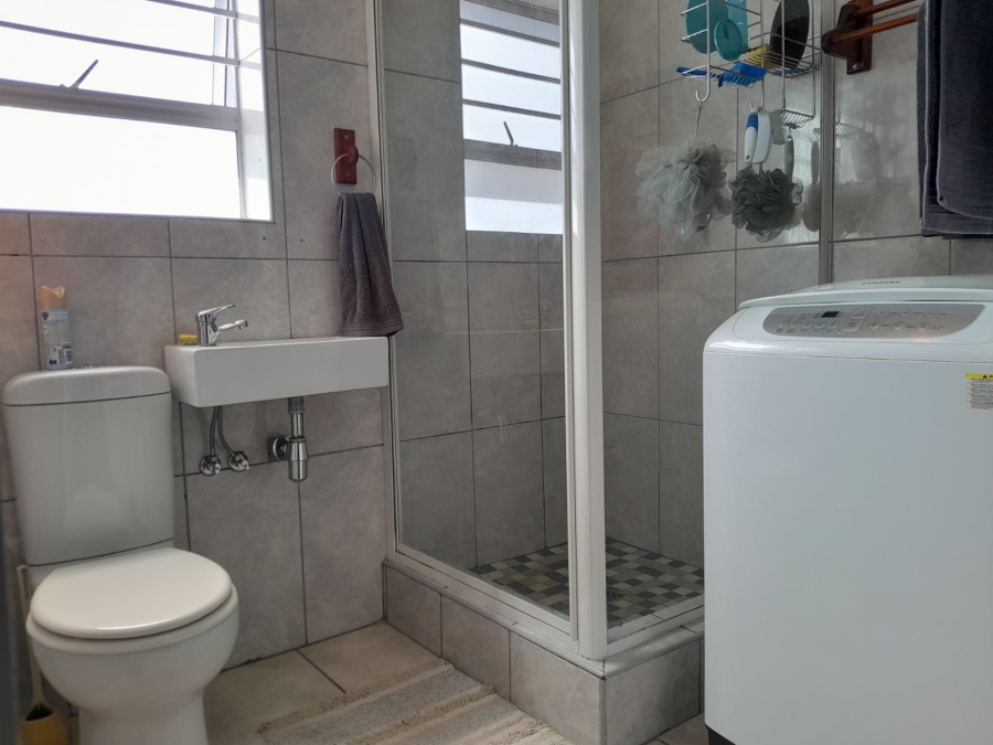 2 Bedroom Property for Sale in Mossel Bay Central Western Cape